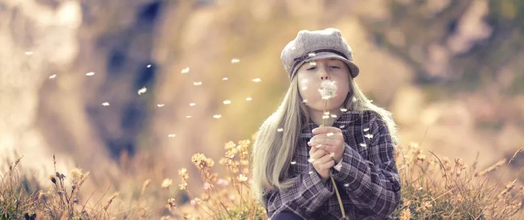 Dandelion clock girl