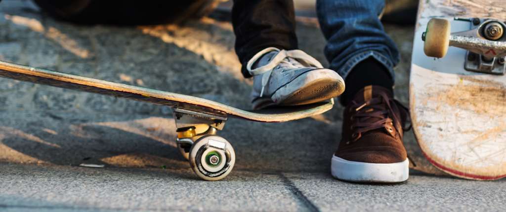 Skateboarding teenagers
