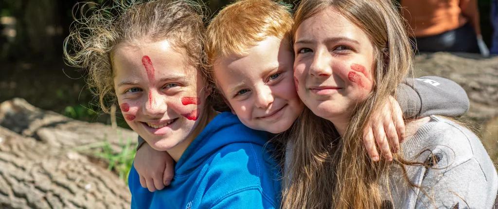 three children at SU camp