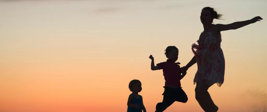 silhouettes jumping