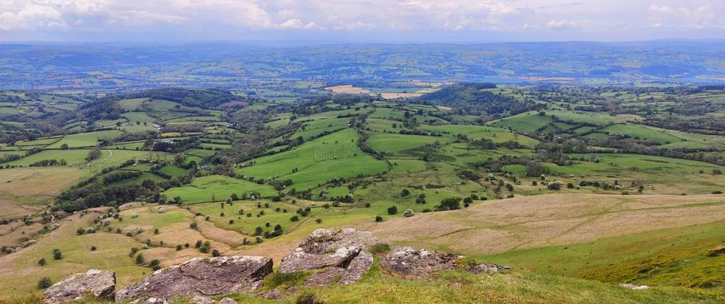 Looking down at Pen yr Heol from the Black Mountains