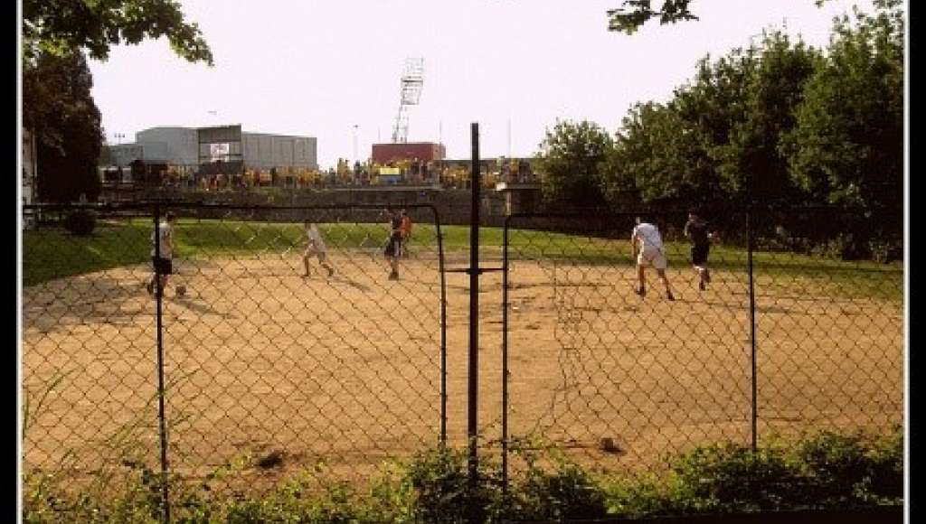 Community sport Community sport in a park