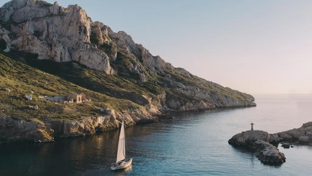 Rocky bay