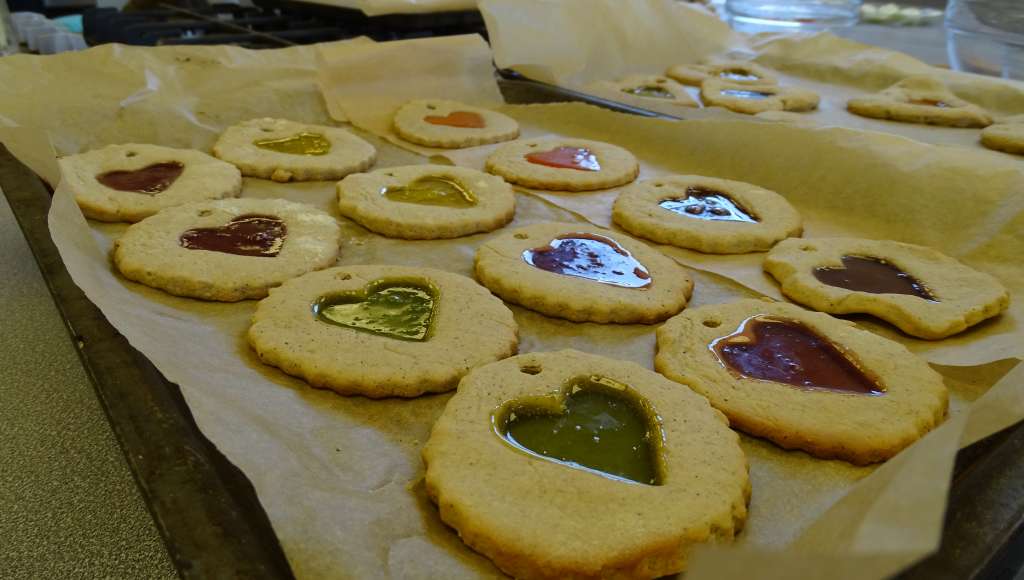 SU Bake Off 1 holiday - homemade heart shaped jammie dodgers