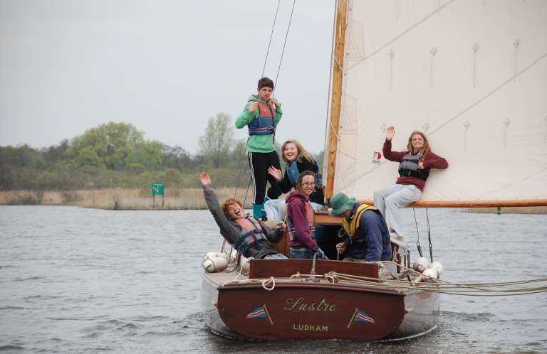 Sailing Holiday Crew