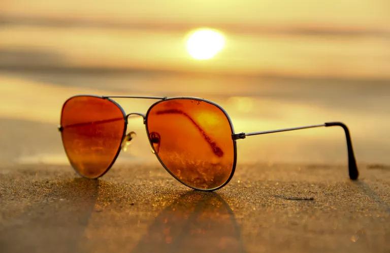 sunglasses_on_sand