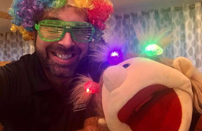 Light, rainbow, puppet